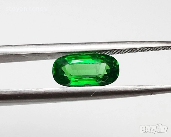 Зашеметяващ зелен цаворит с жив цвят 1.18кт.! Нов!, снимка 12 - Други - 52357131