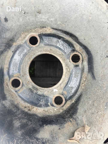 Джанти от Audi 15" 4x108мм., снимка 2 - Гуми и джанти - 52210422