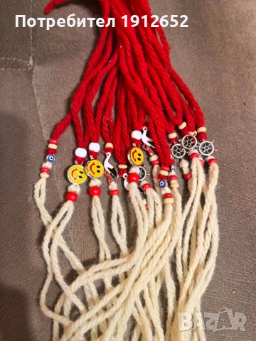 Продава български мартеници на едро и дребно.отстъпки -изпраща по еконт и спиди., снимка 2 - Ръчно изработени сувенири - 35502371