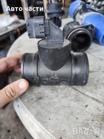 Дебитомер DELPHI AF10088-12B1 за Opel ASTRA H (L48) 1.6 105 коня - бензин