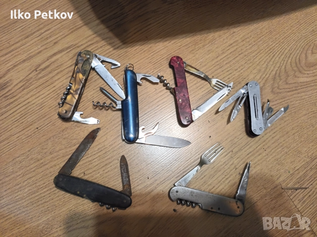 Стари сгъваеми ножки