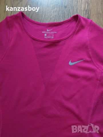 Nike Zonal Cooling - страхотна дамска тениска КАТО НОВА С, снимка 10 - Тениски - 46591147