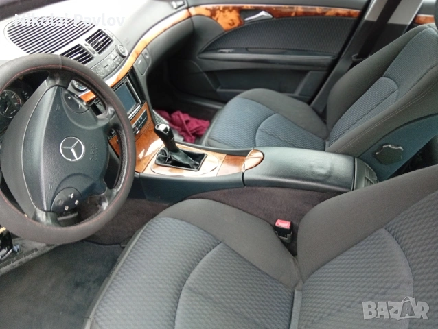 Резервна гума крик ключ и други части за Мерцедес Е Класа , снимка 11 - Части - 54217777