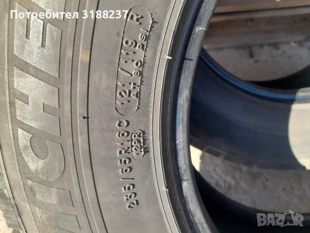 Зимни бусови гуми Michelin Agilis 235/65 R16C , снимка 5 - Гуми и джанти - 47775348