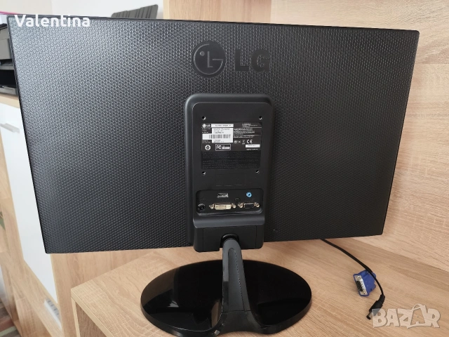 Монитор LG 23"inch , снимка 2 - Монитори - 53280665