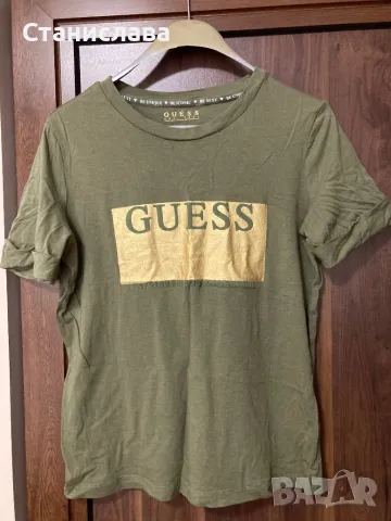 Тениска Guess M, снимка 1 - Тениски - 47243792