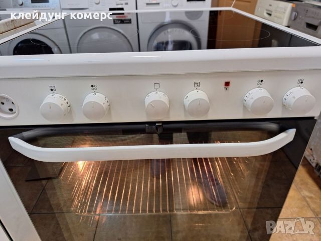 Готварска печка с керамичен плот VOSS/ELECTROLUX  шир.60см. , снимка 2 - Печки, фурни - 45554393