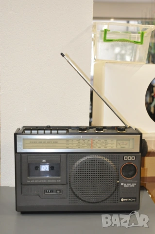 Радиокасетофон Hitachi TRK5320E, снимка 2 - Радиокасетофони, транзистори - 53511494