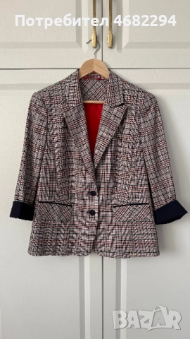 Дамски костюм