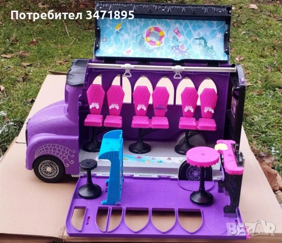 Парти-автобус с бар за кукли Монстър Хай и Барби / Monster High Bus, снимка 7 - Кукли - 53115633
