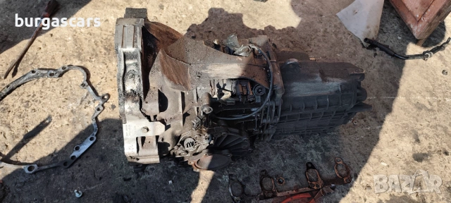 Ръчна скоростна кутия 012301387 5ск. Audi A4 B7 Avant 1.9-116к.с. BKE , снимка 4 - Части - 53656399