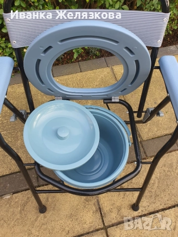 сгъваем тоалетен стол за възрастни, снимка 3 - Тоалетни столове - 52188427