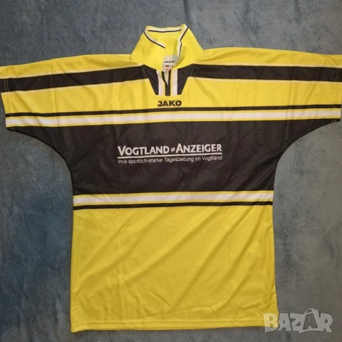 спортна футболна тениска