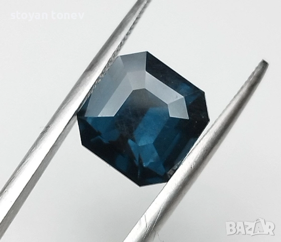 Магнетичен шпинел с наситен цвят 3.72кт.! Сертифициран! Нов!, снимка 12 - Други - 52338974