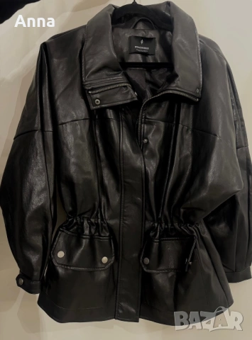 Модерно яке, изкуствена кожа ,нова колекция на Stradivarius, отлично състояние🔥🔥🔥, снимка 4 - Якета - 53917261