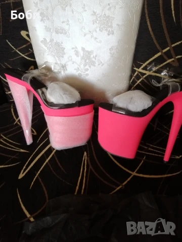 Pool Dance обувки Pleaser светещи на тъмно, снимка 3 - Дамски обувки на ток - 50872994