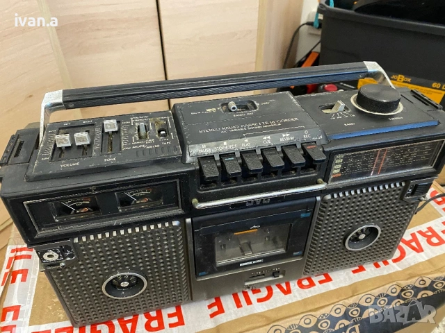 Jvc RC-717, снимка 2 - Радиокасетофони, транзистори - 53949482