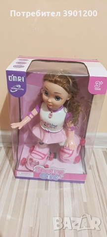 Кукла на ролкови кънки която свети и се движи сама