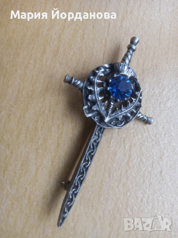 Брошки - Зайчето на Плейбой (Playboy); Флорални мотиви, снимка 6 - Други - 53582048