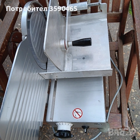 Слайс машина, снимка 2 - Обзавеждане на кухня - 54237079