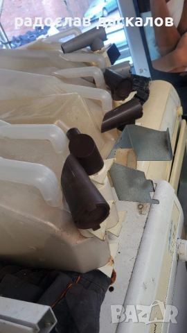 Кафе автомат като нов с монетник, снимка 5 - Кафемашини - 53567824