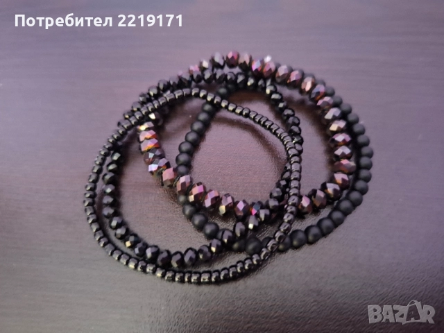 Комплект гривни от естествени камъни и стъклени кристали, снимка 4 - Гривни - 51684305