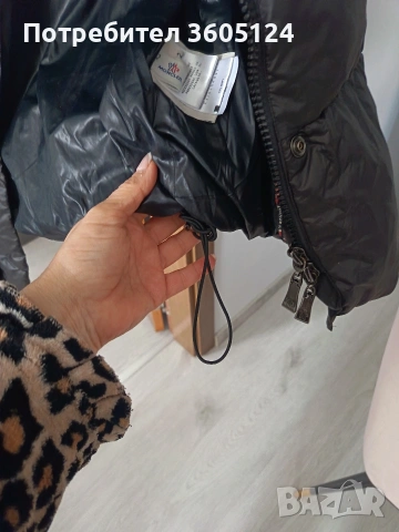 оригинална грейка MONCLER, снимка 2 - Якета - 53400335