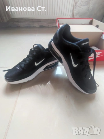 Дамски маратонки Nike