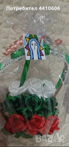 Ръчно изработена кошница с 9 сатенени рози в цветовете на българското знаме , снимка 2 - Декорация за дома - 53658530