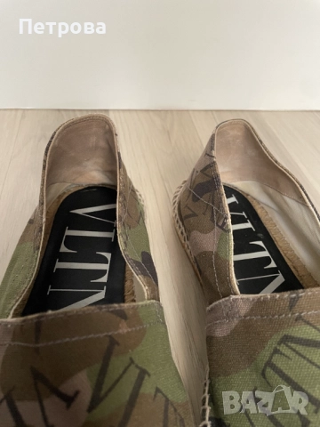 Мъжки еспадрили Valentino Garavani 42 Оригинал, снимка 8 - Мокасини - 51889572