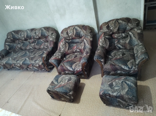 Продавам холна гарнитура , снимка 2 - Дивани и мека мебел - 53140797