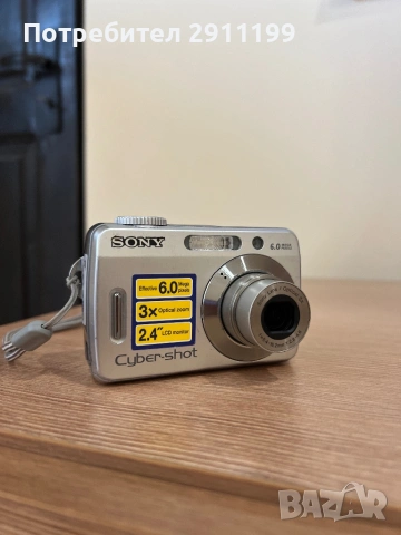 Фотоапарат Sony 6.0 Mp с подаръци, снимка 2 - Фотоапарати - 53869785