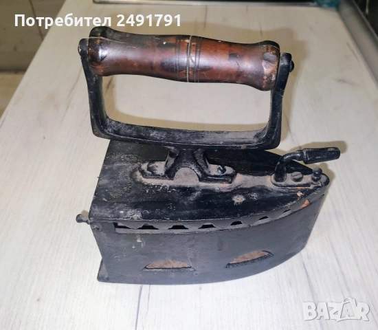 Българска ретро ютия, снимка 3 - Антикварни и старинни предмети - 52895778