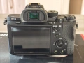 Фото апарат SONY A7S2 с две батерии зарядно и още аксесоари , снимка 3