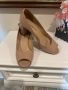 Обувки Derimod, снимка 1 - Дамски обувки на ток - 45316083