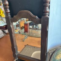 Старо огледало с дървена рамка за стена , снимка 1 - Огледала - 45887900