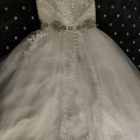 Рокля под наем по избор 300 лв🤩🤩🤩Различни размери богат избор на рокля 💯, снимка 9 - Сватбени рокли - 45469661