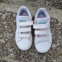 Adidas 25/26 номер, снимка 2 - Детски маратонки - 45752444