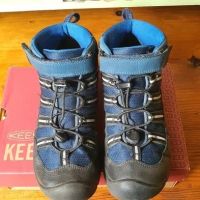 Keen, Планински, дишащи, водоустойчиви обувки 36 номер, снимка 1 - Детски обувки - 45358388