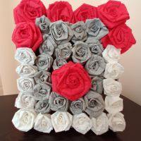 НОВА кутия с вечни рози ръчна изработка, Спиди, снимка 1 - Ръчно изработени сувенири - 45324678