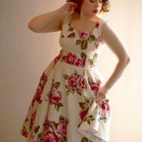 Heart &Roses- XXL-Великолепна еластична рокля  с висока талия на цветя за едра дама , снимка 2 - Рокли - 45381758