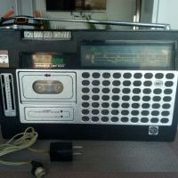 Продавам антика-радиокасетофон-VEF-260., снимка 1 - Радиокасетофони, транзистори - 45185326