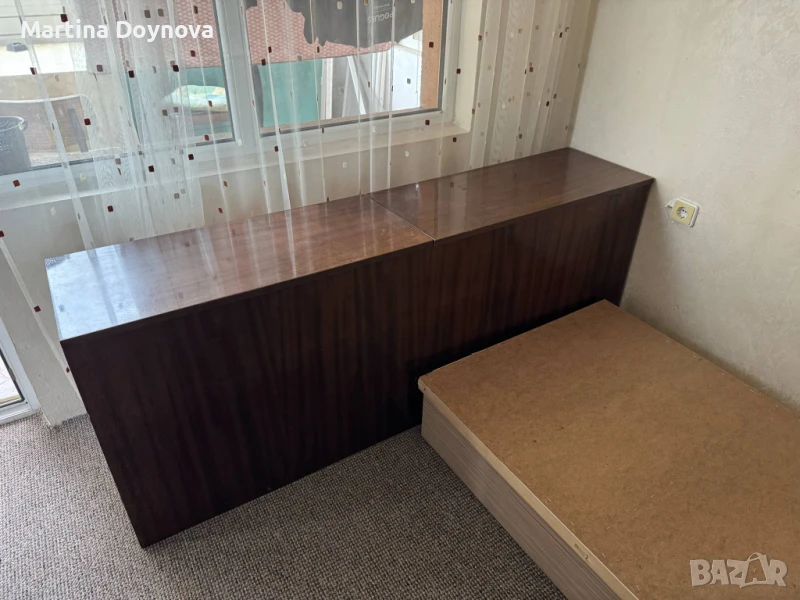 Две единични легла и голяма ракла, снимка 1