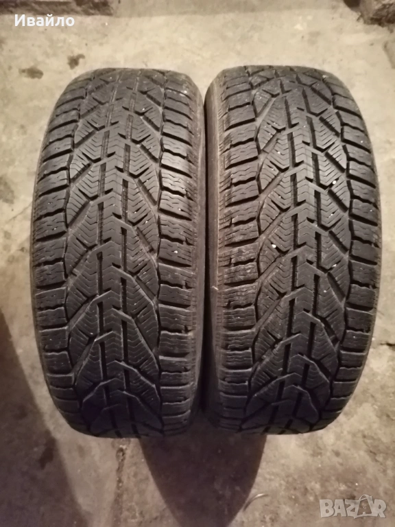 Продавам 2 броя зимни гуми 215.55.17 на 1 сезон дот 2022 Kormoran , снимка 1