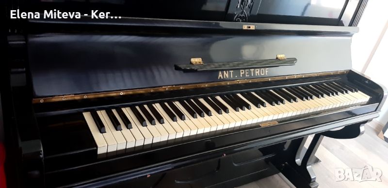 Акустично пиано Петроф с метална лира , снимка 1