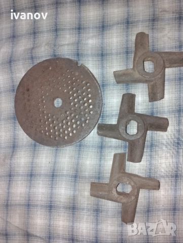 Ножове и решетка за месомелачка., снимка 2 - Циркуляри - 52264711