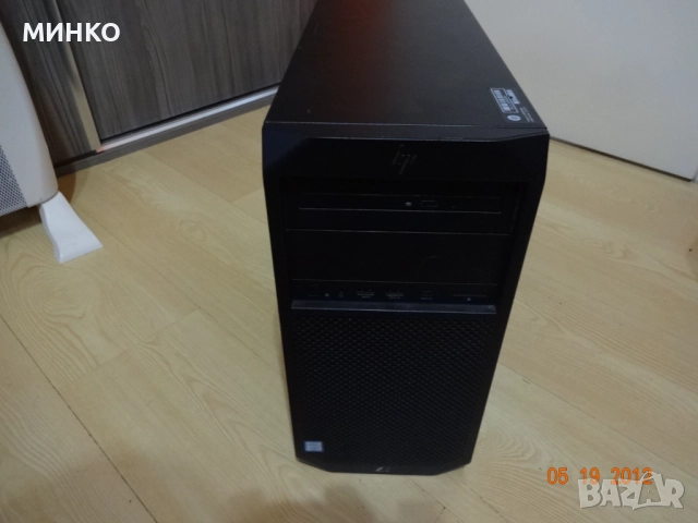 HP Z2 G4 Workstation-За ремонт/части, снимка 2 - Работни компютри - 52966483
