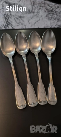 Продават се комплект от 4 дълбоко посребрени лъжички за кафе.