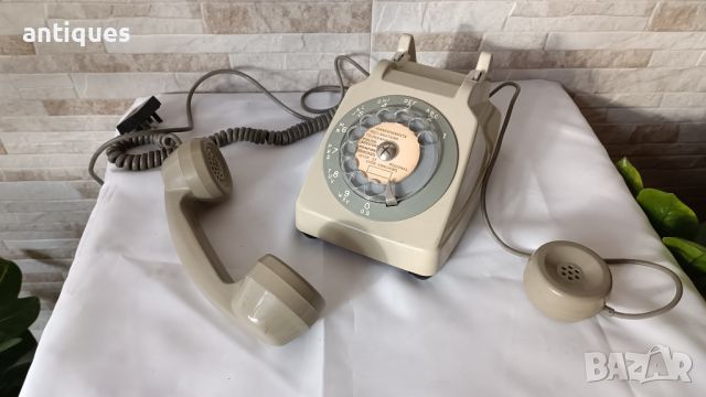 Стар телефон със шайба и две слушалки - CTD PARIS S63 - 1970" година, снимка 7 - Антикварни и старинни предмети - 45944650