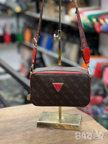 чанти guess, снимка 8 - Чанти - 51458517